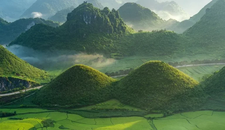 quan-ba-heaven-gate-vietnam